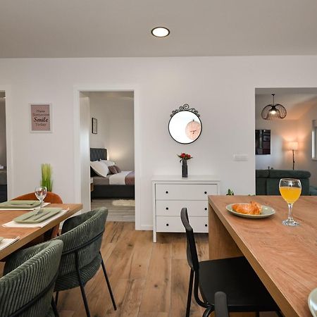 Veliki Apartman Petra Posedarje Ngoại thất bức ảnh