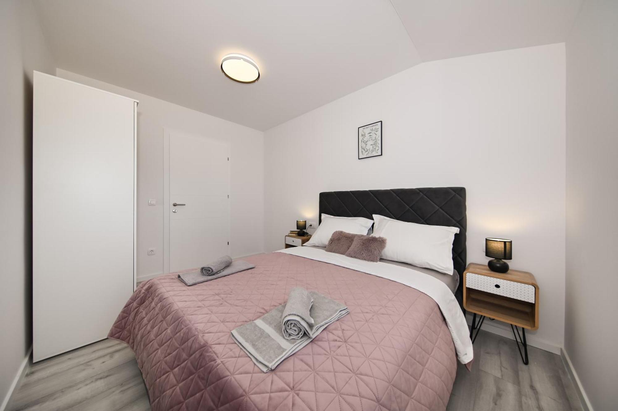 Veliki Apartman Petra Posedarje Ngoại thất bức ảnh